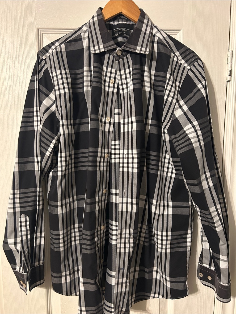 Banana Republic Black & White Plaid Dress Shirt L